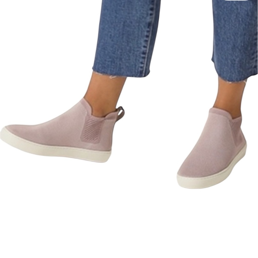 Rothy’s The Chelsea Lilac slip on ankle knit bootie shoes women’s size 7.5